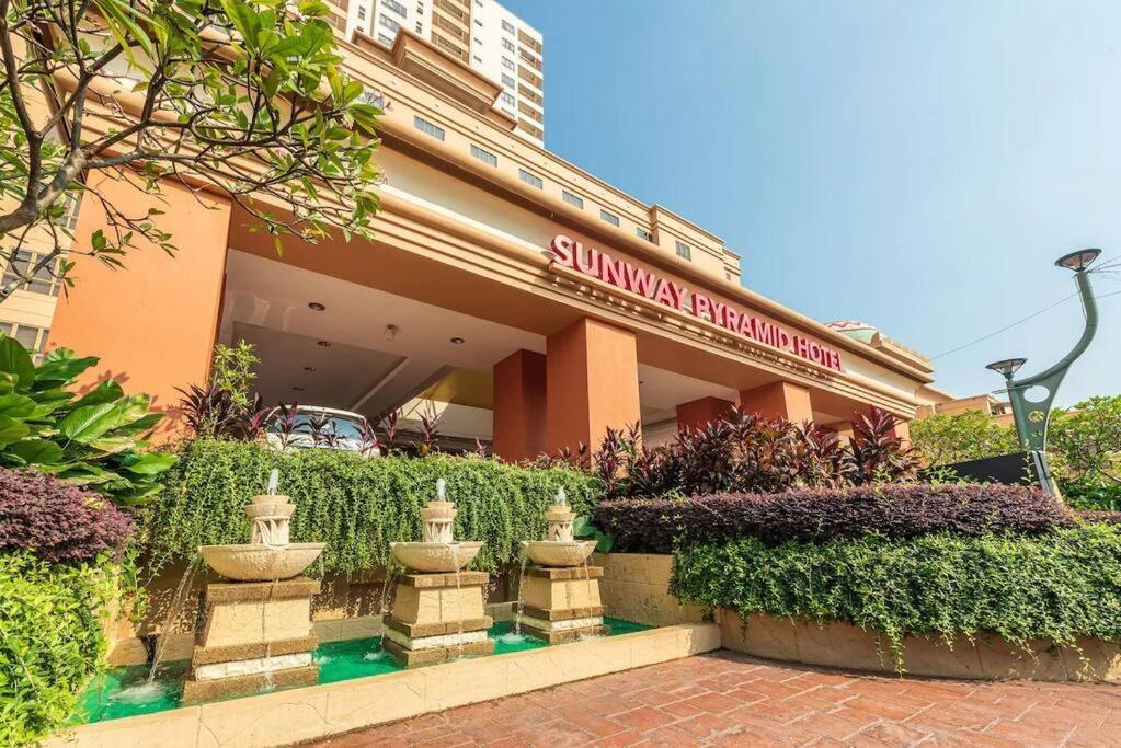 Sunwaylagoonfamilysuite-2Pax-Netflix-Balcony-Super Fast Internet Petaling Jaya Extérieur photo